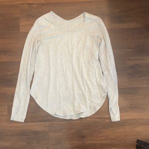 long sleeve lululemon shirt